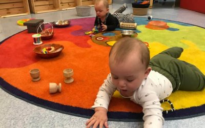 Montessori & RIE playgroup for parents and their babies age 6 - 14 months.